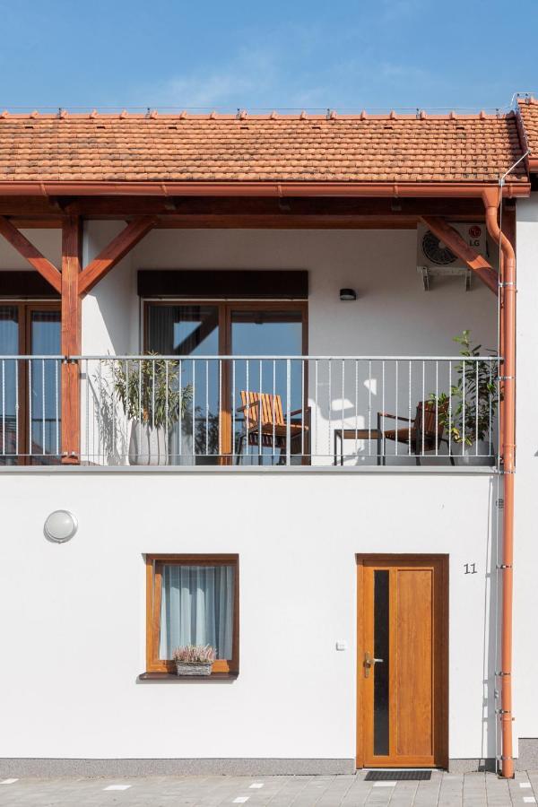 Appartement Rezidence Konevova, Mikulov Extérieur photo